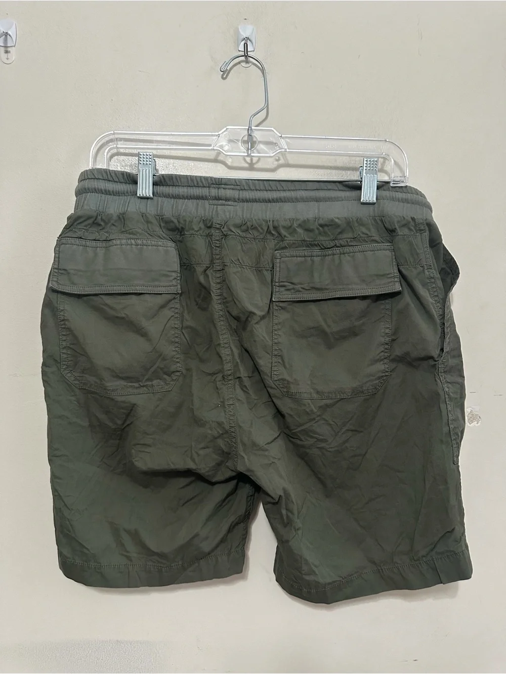 Faherty Brand Men's Olive Green Pull On Utility Shorts Size Medium Elastic Waist